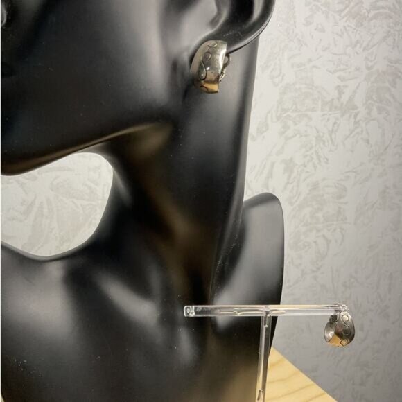 Silver Tone Pierced C Hoop S Etching Earrings - Picture 2 of 4
